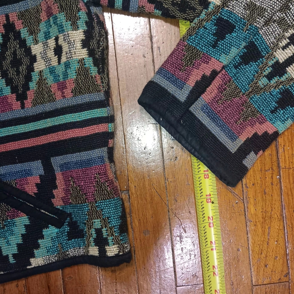 New Identity Vibrant Patterned Knit - image 4